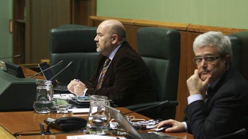 Joseba Egibar e Iñigo Iturrate serán el portavoz y el suplente de EAJ-PNV, respectivamente, en la ponencia de Paz y Convivencia