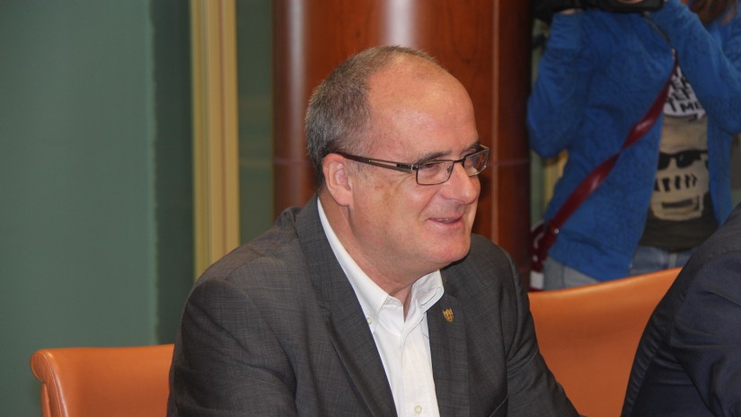 EAJ-PNV ha dado el primer paso para desbloquear la situación política actual de la mano del PSE