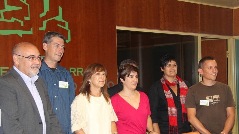 EAJ-PNV y PSE-EE explican el acuerdo a EH Bildu y expresan su disposición a ampliar el consenso