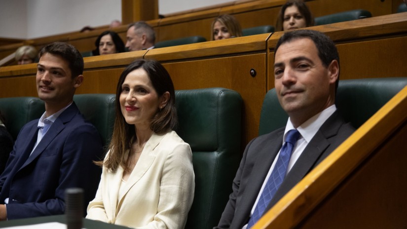 Bakartxo Tejería, reelegida presidenta del Parlamento Vasco por mayoría absoluta