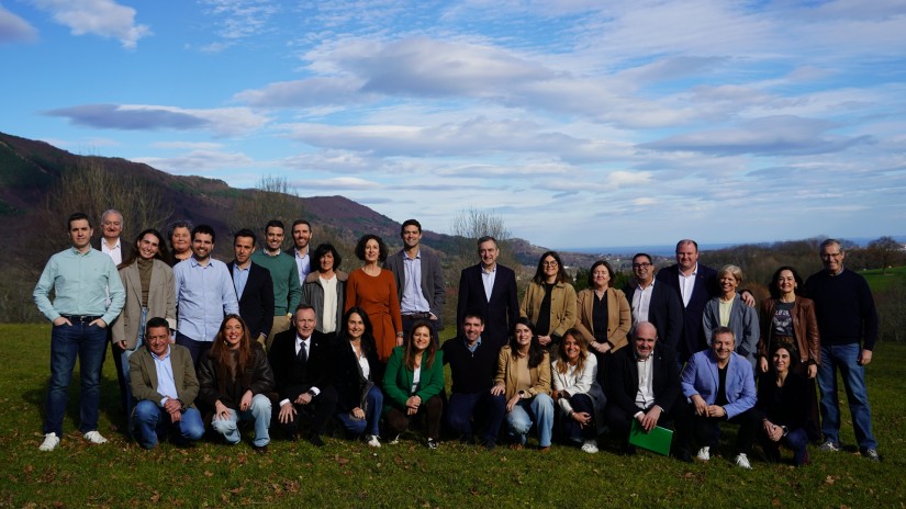 EAJ-PNV analiza en Oiartzun los retos de Euskadi para 2026 con el empleo de calidad, la vivienda y la seguridad como prioridades