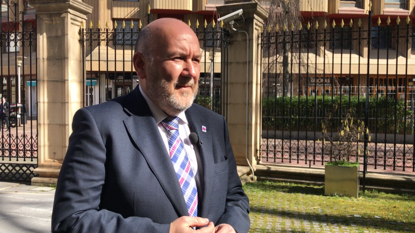 Iturrate: “La sociedad premia el pacto entre diferentes y la apuesta del Gobierno Vasco por el empleo y las políticas sociales”