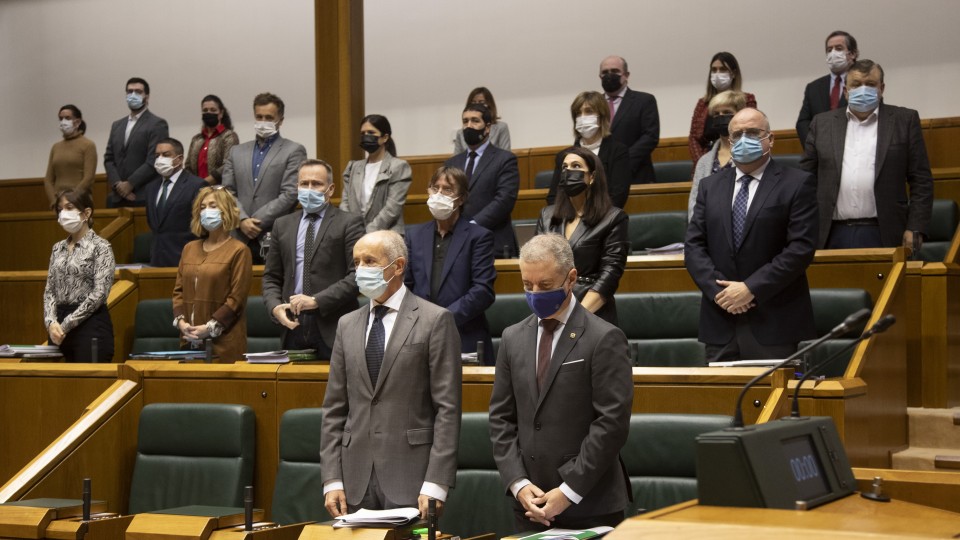 Pleno Ordinario en el Parlamento Vasco (18-11-2021)