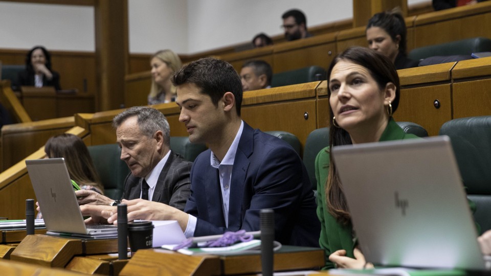 Pleno Ordinario en el Parlamento Vasco (20-04-2023)