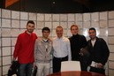 Jóvenes junto a Iñigo Urkullu en el despacho del presidente del EBB
