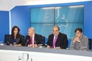 Aintzane Ezenarro, Iñigo Iturrate, Mikel Unzalu y Mikel Arana en rueda de prensa en el Parlamento